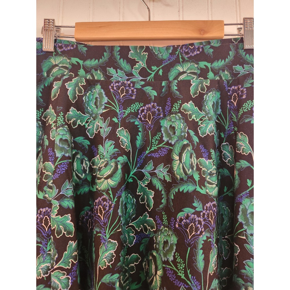 Torrid Skater Skirt Womens 2R Green Purple Floral Damask Ponte Knit Flare Mini - Picture 3 of 13